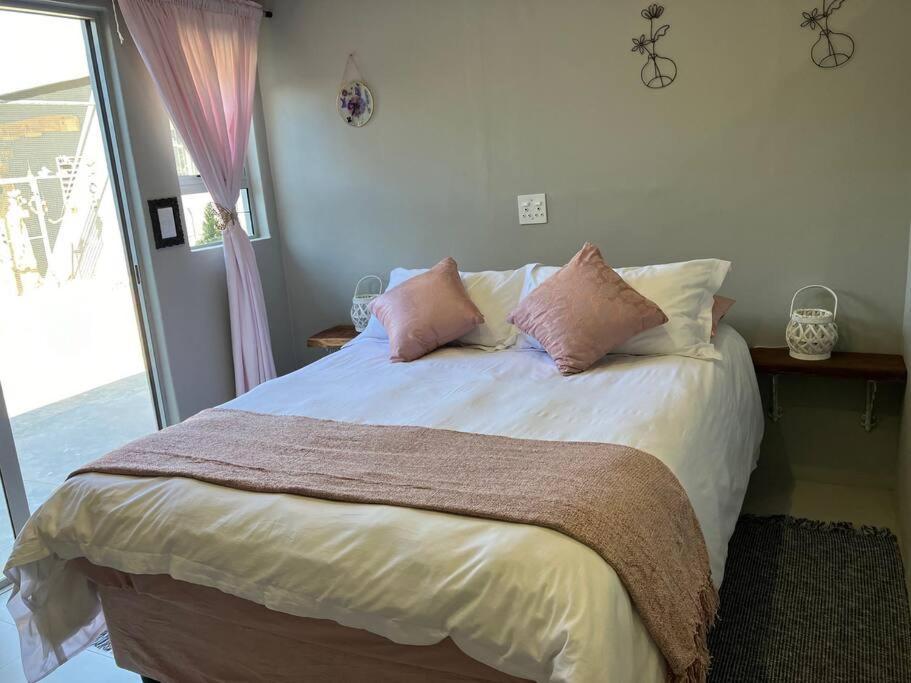 Stellies Accommodation - Room 2 Keetmanshoop Exterior foto